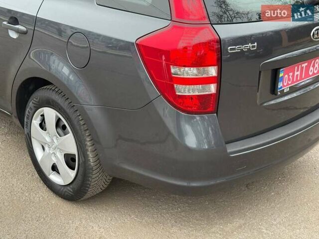 Сірий Кіа Сід, об'ємом двигуна 1.4 л та пробігом 202 тис. км за 6700 $, фото 5 на Automoto.ua