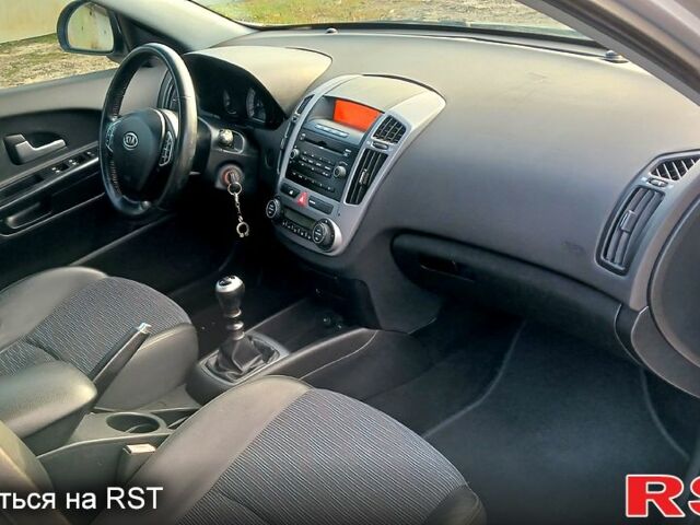 Сірий Кіа Сід, об'ємом двигуна 1.4 л та пробігом 217 тис. км за 5700 $, фото 12 на Automoto.ua