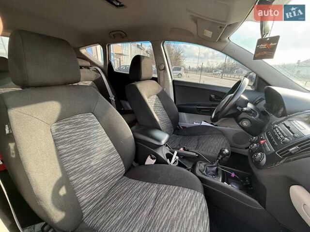 Серый Киа Сид, объемом двигателя 1.6 л и пробегом 247 тыс. км за 5999 $, фото 8 на Automoto.ua