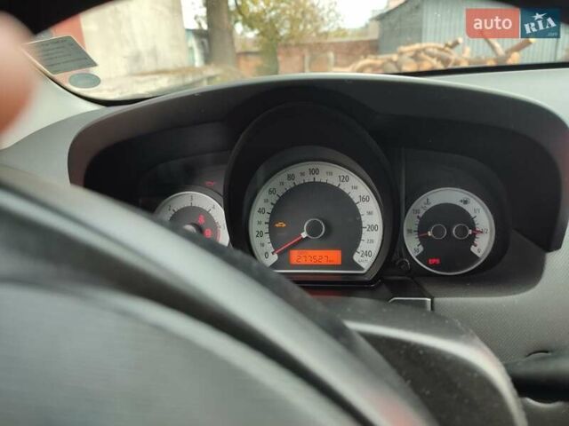 Серый Киа Сид, объемом двигателя 1.6 л и пробегом 277 тыс. км за 5800 $, фото 1 на Automoto.ua