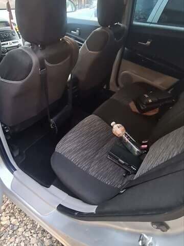 Киа Сид 2008 в Ужгороде на Automoto.ua Серый Киа Сид, объемом двигателя 1.6 л и пробегом 256 тыс. км за 4999 $, фото 6 на Automoto.ua