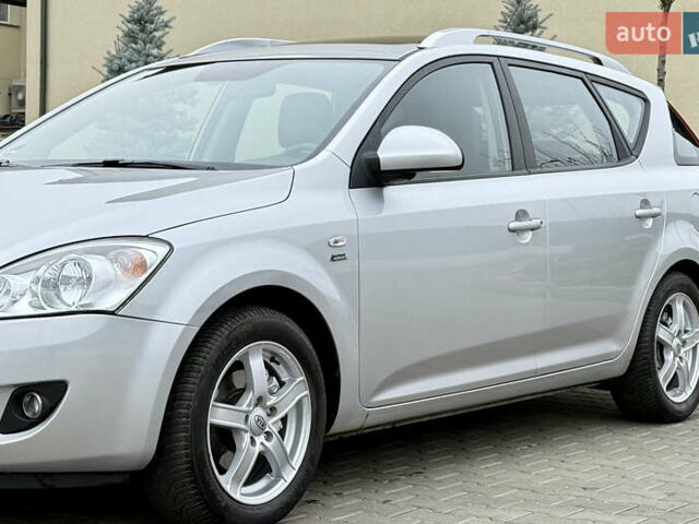 Серый Киа Сид, объемом двигателя 1.6 л и пробегом 223 тыс. км за 6000 $, фото 3 на Automoto.ua