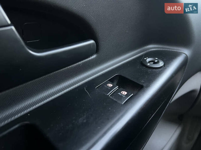 Серый Киа Сид, объемом двигателя 1.59 л и пробегом 249 тыс. км за 6250 $, фото 46 на Automoto.ua