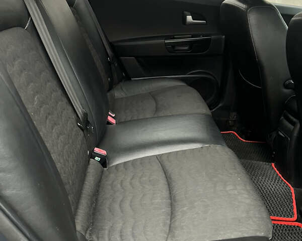 Серый Киа Сид, объемом двигателя 1.6 л и пробегом 264 тыс. км за 5800 $, фото 11 на Automoto.ua