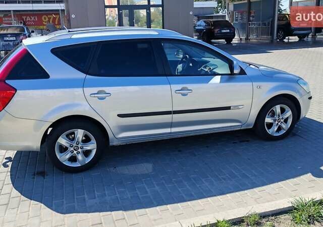 Сірий Кіа Сід, об'ємом двигуна 1.6 л та пробігом 219 тис. км за 6300 $, фото 10 на Automoto.ua