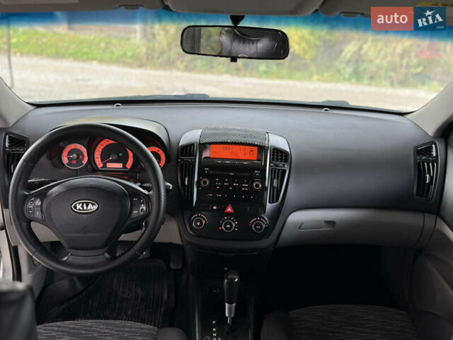 Серый Киа Сид, объемом двигателя 1.59 л и пробегом 186 тыс. км за 5599 $, фото 17 на Automoto.ua