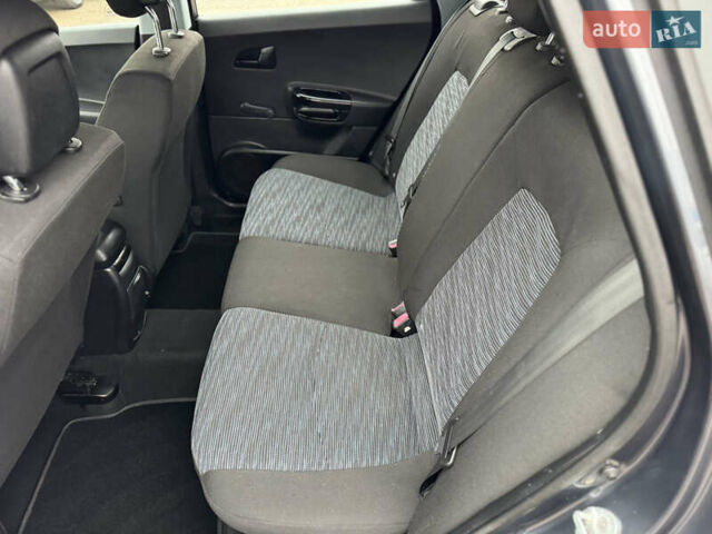 Серый Киа Сид, объемом двигателя 1.6 л и пробегом 216 тыс. км за 7300 $, фото 40 на Automoto.ua