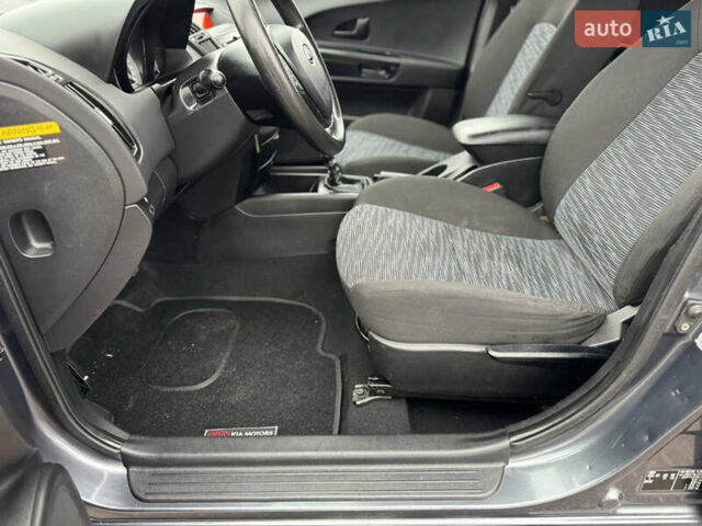 Серый Киа Сид, объемом двигателя 1.6 л и пробегом 216 тыс. км за 7300 $, фото 46 на Automoto.ua
