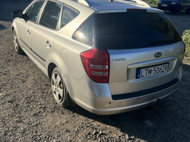 Серый Киа Сид, объемом двигателя 0 л и пробегом 430 тыс. км за 1500 $, фото 3 на Automoto.ua