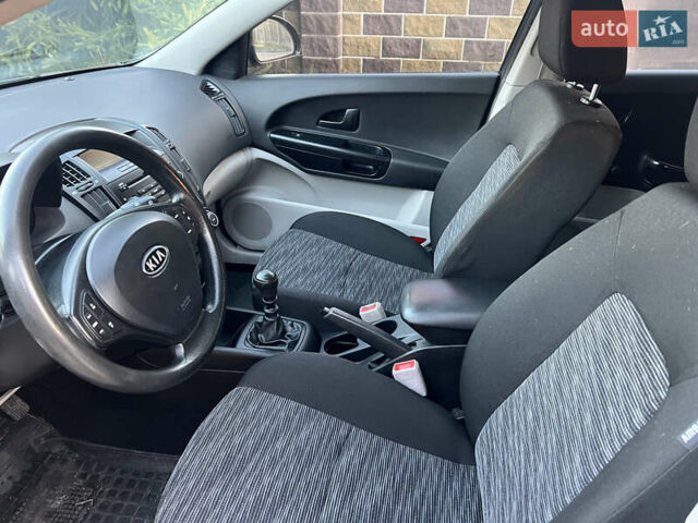 Серый Киа Сид, объемом двигателя 1.59 л и пробегом 249 тыс. км за 6250 $, фото 32 на Automoto.ua