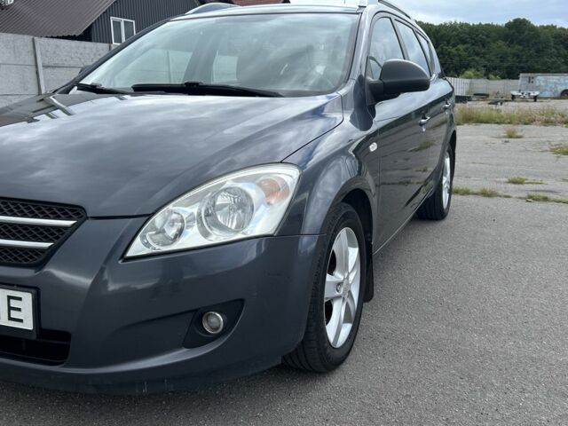 Серый Киа Сид, объемом двигателя 1.6 л и пробегом 238 тыс. км за 5450 $, фото 7 на Automoto.ua