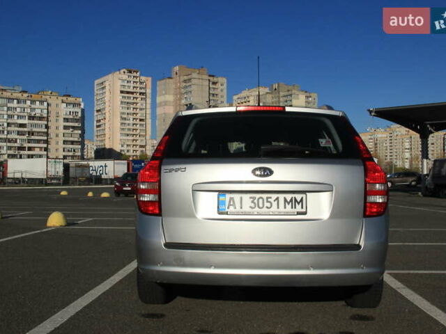 Серый Киа Сид, объемом двигателя 1.59 л и пробегом 275 тыс. км за 5200 $, фото 4 на Automoto.ua