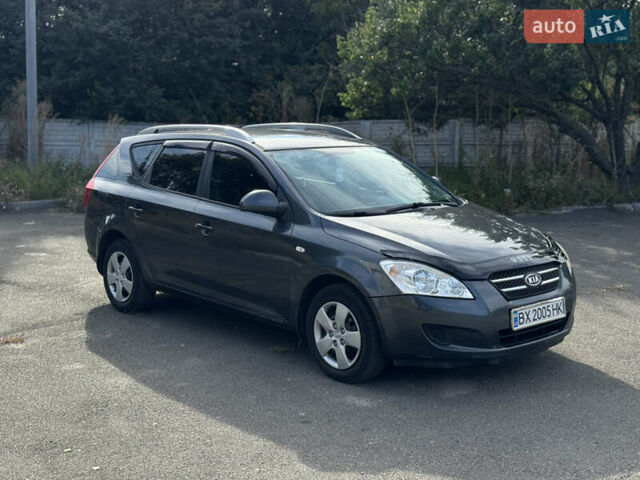 Серый Киа Сид, объемом двигателя 1.6 л и пробегом 289 тыс. км за 5400 $, фото 6 на Automoto.ua