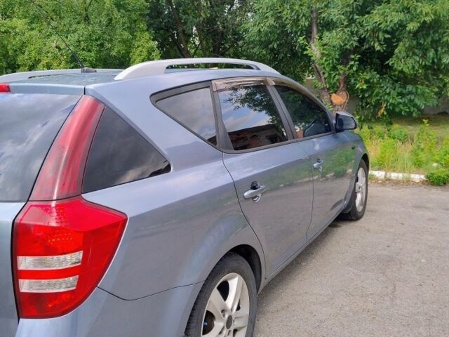 Сірий Кіа Сід, об'ємом двигуна 1.6 л та пробігом 295 тис. км за 5300 $, фото 3 на Automoto.ua