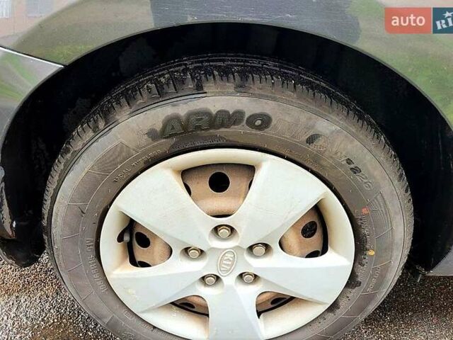 Киа Сид 2008 в Киеве на Automoto.ua Серый Киа Сид, объемом двигателя 1.6 л и пробегом 378 тыс. км за 5500 $, фото 3 на Automoto.ua