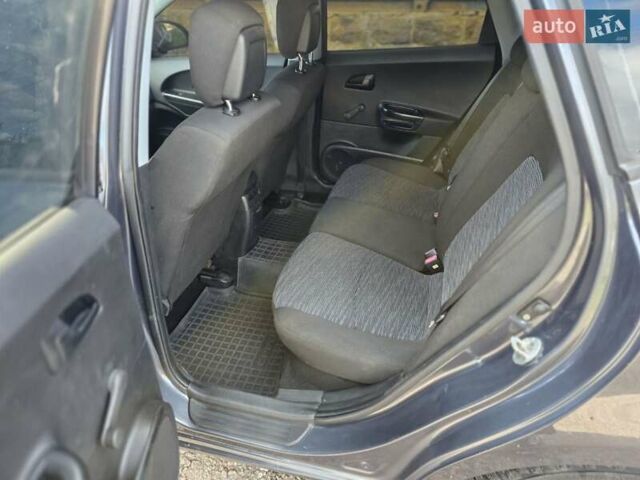 Серый Киа Сид, объемом двигателя 1.58 л и пробегом 246 тыс. км за 5300 $, фото 15 на Automoto.ua