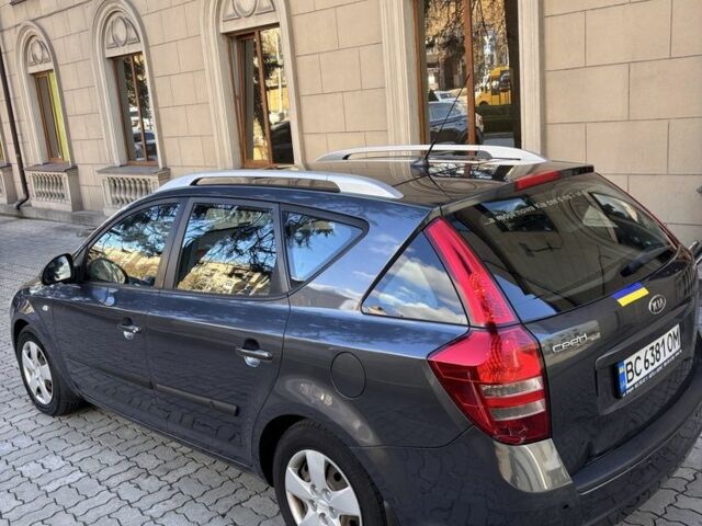 Серый Киа Сид, объемом двигателя 1.6 л и пробегом 275 тыс. км за 5200 $, фото 9 на Automoto.ua