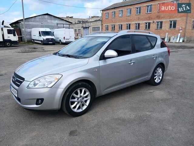 Серый Киа Сид, объемом двигателя 1.59 л и пробегом 316 тыс. км за 5800 $, фото 13 на Automoto.ua