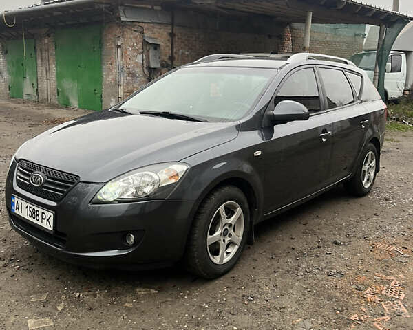 Серый Киа Сид, объемом двигателя 1.6 л и пробегом 264 тыс. км за 5800 $, фото 1 на Automoto.ua