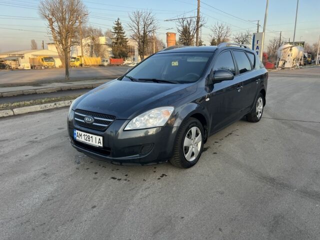 Серый Киа Сид, объемом двигателя 1.6 л и пробегом 240 тыс. км за 5800 $, фото 4 на Automoto.ua