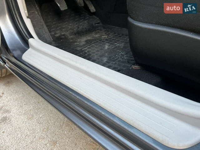 Серый Киа Сид, объемом двигателя 1.59 л и пробегом 249 тыс. км за 6250 $, фото 48 на Automoto.ua