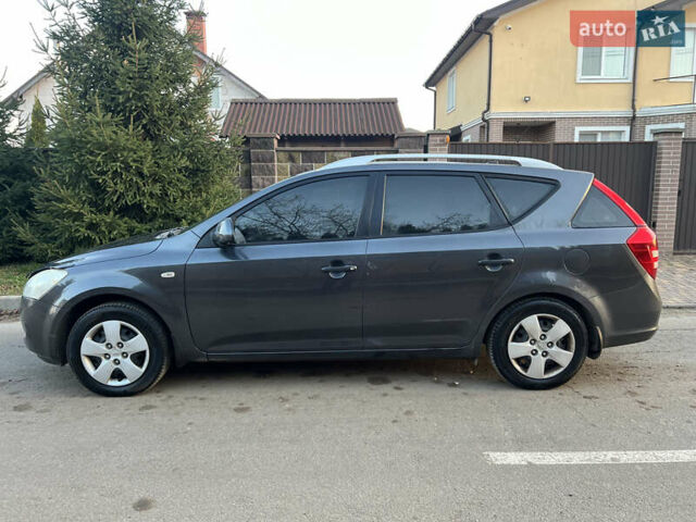 Серый Киа Сид, объемом двигателя 1.59 л и пробегом 249 тыс. км за 6250 $, фото 18 на Automoto.ua