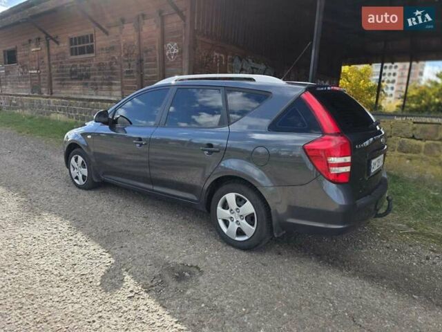 Серый Киа Сид, объемом двигателя 1.58 л и пробегом 246 тыс. км за 5300 $, фото 11 на Automoto.ua