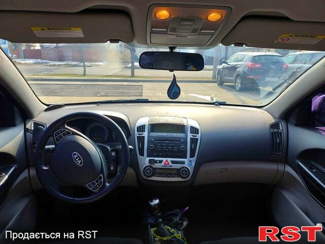 Сірий Кіа Сід, об'ємом двигуна 20 л та пробігом 358 тис. км за 5300 $, фото 9 на Automoto.ua