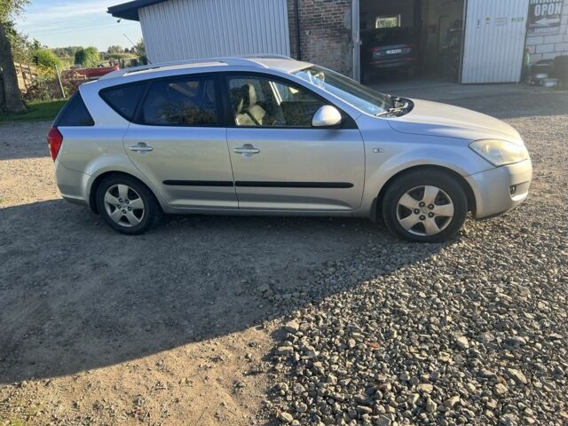 Серый Киа Сид, объемом двигателя 0 л и пробегом 430 тыс. км за 1500 $, фото 1 на Automoto.ua