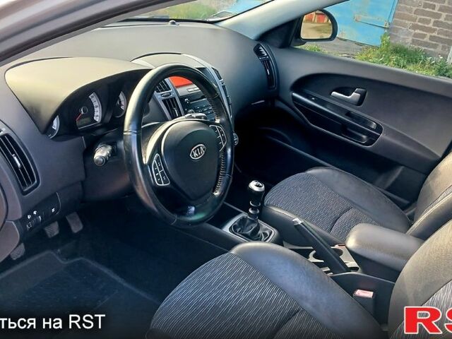 Сірий Кіа Сід, об'ємом двигуна 1.4 л та пробігом 217 тис. км за 5700 $, фото 8 на Automoto.ua