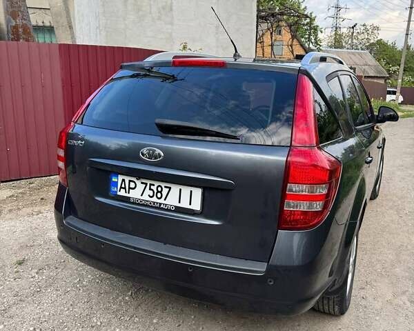 Сірий Кіа Сід, об'ємом двигуна 1.59 л та пробігом 230 тис. км за 6199 $, фото 15 на Automoto.ua