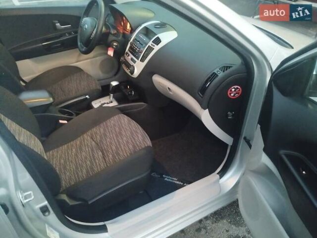 Серый Киа Сид, объемом двигателя 1.6 л и пробегом 197 тыс. км за 7250 $, фото 15 на Automoto.ua