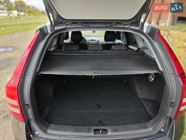 Серый Киа Сид, объемом двигателя 1.58 л и пробегом 246 тыс. км за 5300 $, фото 14 на Automoto.ua