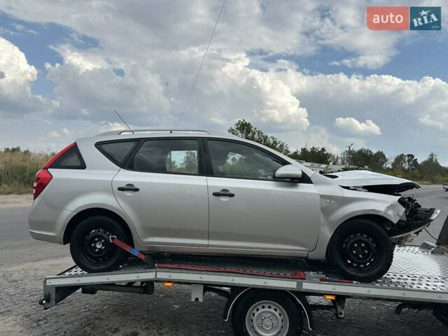 Серый Киа Сид, объемом двигателя 1.59 л и пробегом 281 тыс. км за 1650 $, фото 6 на Automoto.ua