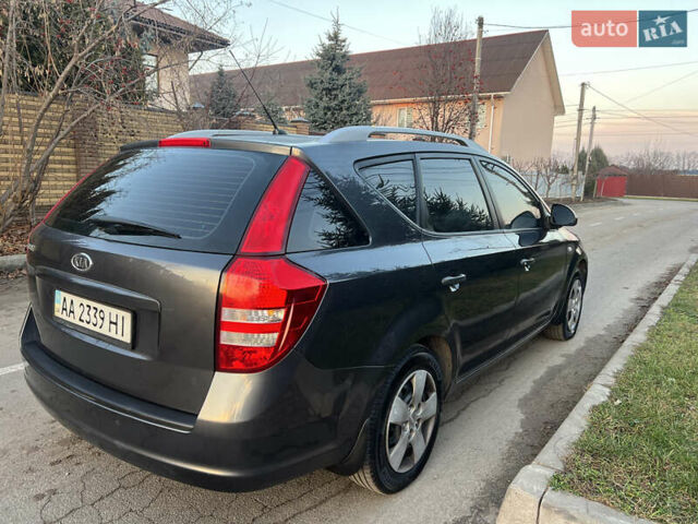 Серый Киа Сид, объемом двигателя 1.59 л и пробегом 249 тыс. км за 6250 $, фото 24 на Automoto.ua