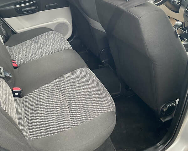 Серый Киа Сид, объемом двигателя 1.4 л и пробегом 227 тыс. км за 5300 $, фото 11 на Automoto.ua