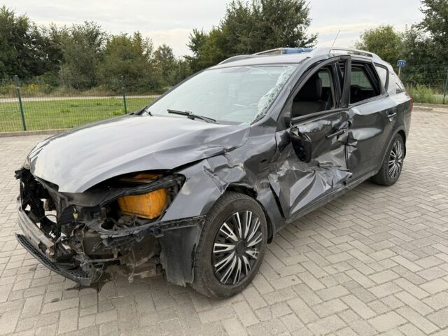 Серый Киа Сид, объемом двигателя 2 л и пробегом 252 тыс. км за 1950 $, фото 7 на Automoto.ua