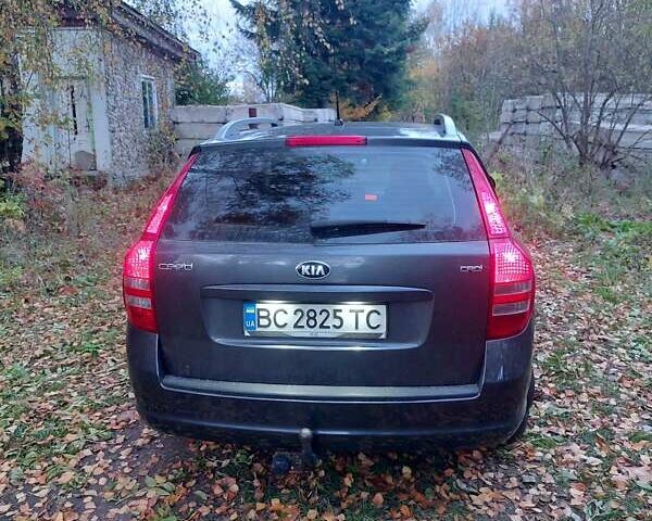 Серый Киа Сид, объемом двигателя 1.6 л и пробегом 345 тыс. км за 5500 $, фото 6 на Automoto.ua