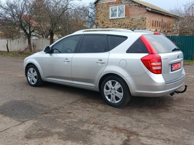 Сірий Кіа Сід, об'ємом двигуна 0 л та пробігом 217 тис. км за 5700 $, фото 2 на Automoto.ua