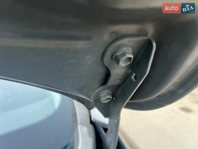 Серый Киа Сид, объемом двигателя 1.59 л и пробегом 249 тыс. км за 6250 $, фото 58 на Automoto.ua