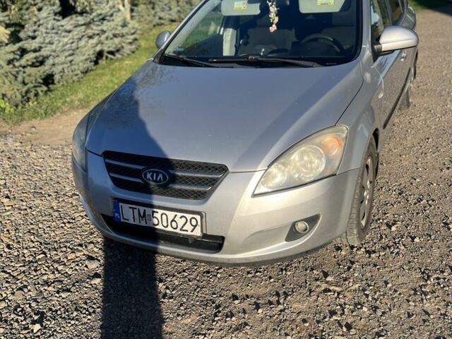 Серый Киа Сид, объемом двигателя 0 л и пробегом 430 тыс. км за 1500 $, фото 5 на Automoto.ua