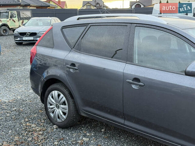 Сірий Кіа Сід, об'ємом двигуна 1.58 л та пробігом 346 тис. км за 5200 $, фото 22 на Automoto.ua