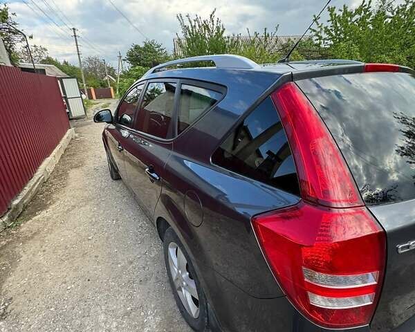 Сірий Кіа Сід, об'ємом двигуна 1.59 л та пробігом 230 тис. км за 6199 $, фото 11 на Automoto.ua