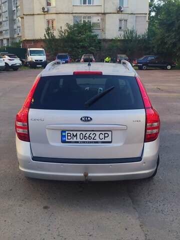 Серый Киа Сид, объемом двигателя 1.6 л и пробегом 237 тыс. км за 6000 $, фото 3 на Automoto.ua