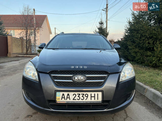 Серый Киа Сид, объемом двигателя 1.59 л и пробегом 249 тыс. км за 6250 $, фото 6 на Automoto.ua