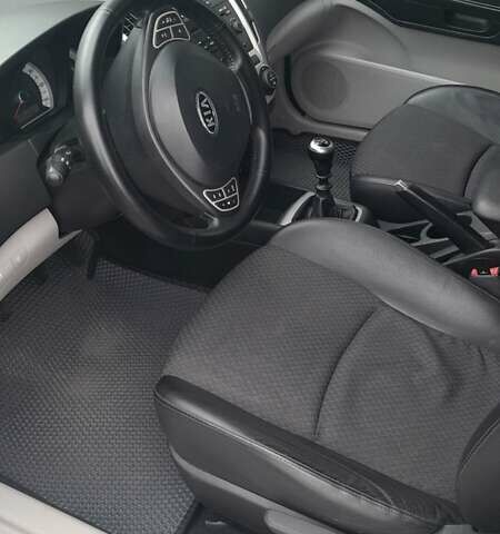 Серый Киа Сид, объемом двигателя 1.6 л и пробегом 248 тыс. км за 5600 $, фото 9 на Automoto.ua