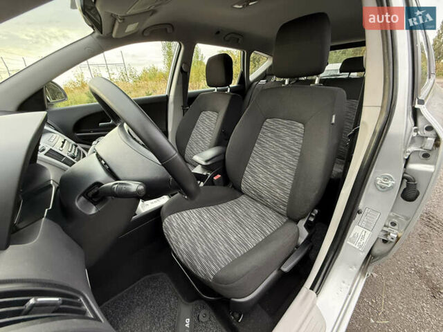 Серый Киа Сид, объемом двигателя 1.6 л и пробегом 197 тыс. км за 6700 $, фото 8 на Automoto.ua