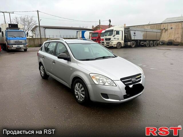 Серый Киа Сид, объемом двигателя 1.6 л и пробегом 333 тыс. км за 2700 $, фото 3 на Automoto.ua