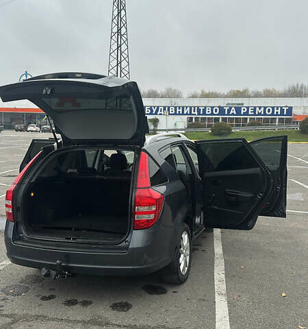 Серый Киа Сид, объемом двигателя 1.4 л и пробегом 258 тыс. км за 4599 $, фото 15 на Automoto.ua