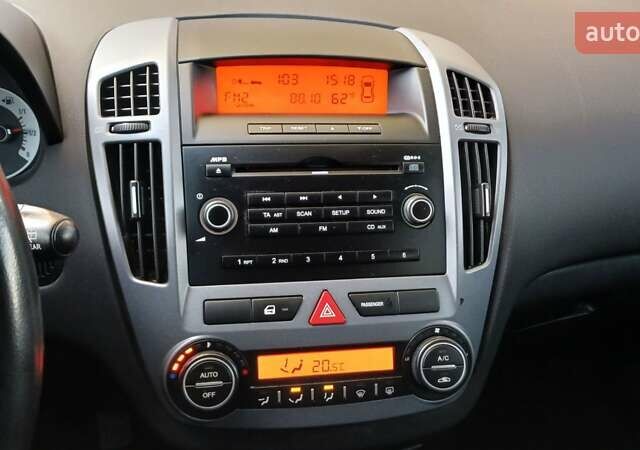 Кіа Сід 2008 у Краматорске на Automoto.ua Сірий Кіа Сід, об'ємом двигуна 1.4 л та пробігом 217 тис. км за 5700 $, фото 16 на Automoto.ua
